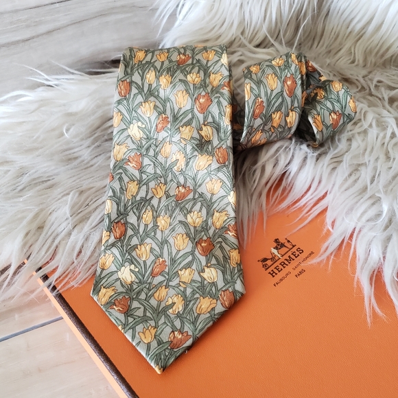 HERMÈS - Tie - Picture 11 of 16